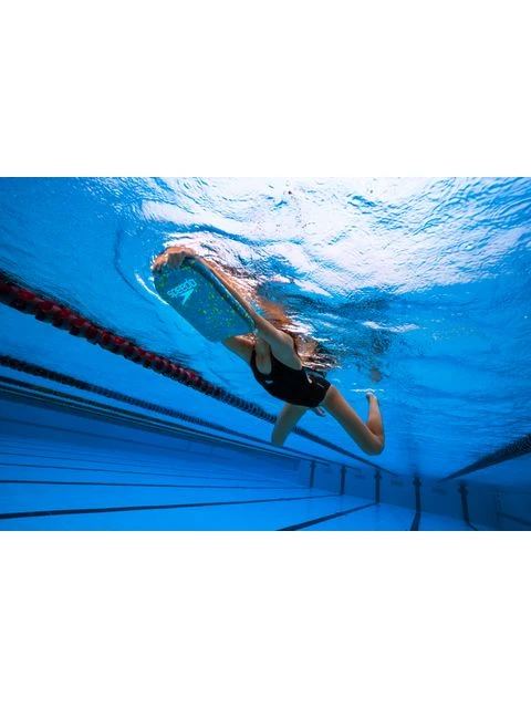 Speedo Eco Kickboard - Blue/Green 6 Speedo Eco Kickboard - Blue/Green - Image 6