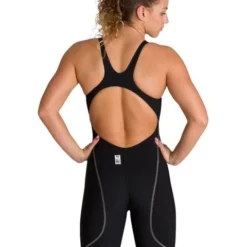 Arena Powerskin ST 2.0 Kneelength - Black -Swimmer Store arena powerskin st 20 kneelength black 2a898 50 8