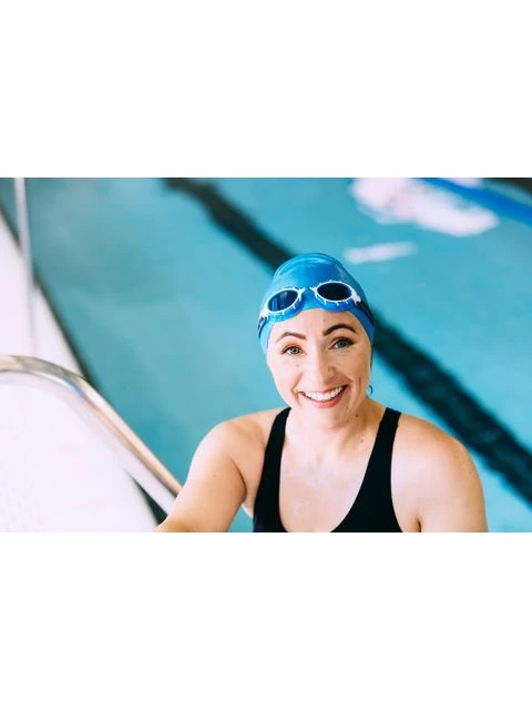 Zoggs Predator Goggles Small Fit - Tint Smoke/Blue/White 2 Zoggs Predator Goggles Small Fit - Tint Smoke/Blue/White - Image 2